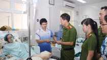 Bộ Tư lệnh CSCĐ chia sẻ với nữ Công an từ chối điều trị ung thư dành sự sống cho con