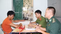 Giả làm "anh hùng" rồi cướp giật tài sản của "mỹ nhân"