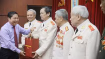 Quan tâm hơn nữa đến chế độ, chính sách đối với người có công