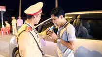Tăng mức xử phạt người vi phạm nồng độ cồn khi lái xe: Phải đủ sức răn đe