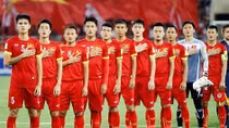 Bóng đá Việt Nam đang xây “kim tự tháp ngược”