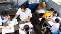 Lớp học tình thương của người cựu chiến binh