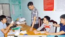 Cuộc mật phục phá đường dây buôn “hàng trắng”