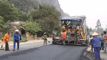 Bộ trưởng Giao thông vận tải truy trách nhiệm giữ tiền bảo trì của địa phương