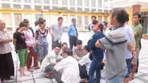 Người đàn ông tử vong sau mũi tiêm, người nhà bao vây bệnh viện