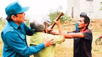 "Lâm tặc" tấn công kiểm lâm ở Ninh Hòa