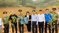 Trồng 200 cây mít tặng xã ngoại ô