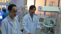 Kì tích cứu sống bé sơ sinh nặng 900gr tại Bệnh viện Nhi đồng 1