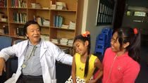 Bé gái mang khối bướu "mai rùa" chuẩn bị được xuất viện
