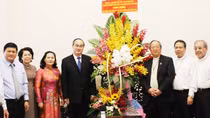 Bí thư Thành ủy Nguyễn Thiện Nhân thăm cơ sở tôn giáo