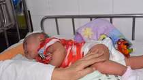 Chống dịch sởi, lập phòng tiêm "vét" tại các Bệnh viện 