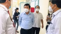 Chủ tịch UBND TP Hồ Chí Minh kiểm tra công tác phòng chống dịch tại các điểm thi