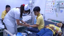 Gần 50 công nhân nhập viện cấp cứu vì ngộ độc thực phẩm