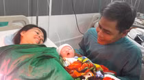Cà Mau: Bé gái đầu tiên ra đời từ ứng dụng kỹ thuật sinh sản IUI