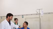Phẫu thuật cứu sống một “Hiệp sĩ” Bình Dương bị thương nguy kịch