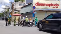 TP Hồ Chí Minh phạt tiền nhiều người do vi phạm Chỉ thị 16