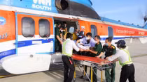 Trực thăng đón bệnh nhân cấp cứu từ Trường Sa vào đất liền