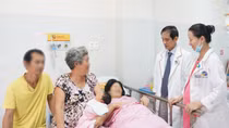 6 giờ giành giật sự sống cho mẹ con sản phụ 