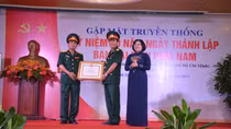 Báo QĐND phía Nam đón nhận Bằng khen của Thủ tướng Chính phủ