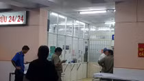 Nam bệnh nhân dùng súng tự sát tại bệnh viện 