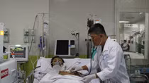 "Ngã bệnh" giữa đường, nam công nhân cần sự sẻ chia của cộng đồng