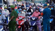 TP Hồ Chí Minh áp dụng linh hoạt phương án kiểm tra người đi lại 