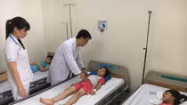  76 học sinh nhập viện nghi ngộ độc thực phẩm