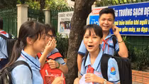 Chủ đề sự hâm mộ thần tượng của giới trẻ đi vào đề thi văn lớp 10