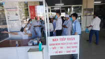 BS Bệnh viện Chợ Rẫy tới Bình Thuận hỗ trợ phòng chống dịch COVID -19