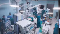 Kĩ thuật tiên tiến nhất, thầy thuốc ưu tú nhất cho ca đại phẫu hai bé gái song sinh