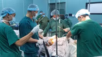 Kích hoạt 'báo động đỏ' cứu sống hai ca tai nạn nguy kịch