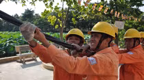 Thái Bình, Nam Định, Hà Nam "tối om" do bão