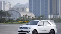 Xe Land Cruiser VX tăng giá “sốc” 870 triệu đồng
