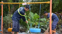 Công an tỉnh Quảng Nam giúp người dân khắc phụ sau lũ