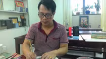 Câu chuyện về người thầy dạy chữ viết cho tiến sĩ