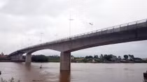 Báo động mất đèn chiếu sáng trên cầu, đường