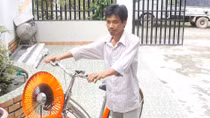 Thầy giáo dạy sử và những phát minh rất đời