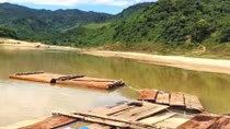 Phát hiện “lâm tặc” giấu gỗ quý ở sông Vu Gia
