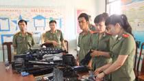 Lợi dụng dịch vụ chuyển phát để mua bán hàng phi pháp