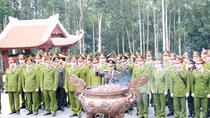 Dâng hương, tưởng niệm Chủ tịch Hồ Chí Minh tại Khu di tích lịch sử K9