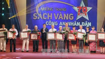 Những nhà văn duyên nợ với đề tài Công an