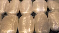 Phá đường dây vận chuyển 10 bánh heroin