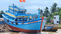 Để có thêm nhiều tàu vươn khơi xa, bám biển