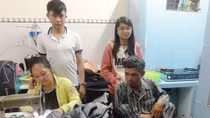 Hạnh phúc đơn sơ của cặp vợ chồng khuyết tật