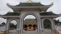 Tiểu thư nhà họ Mạc và huyền tích mộ bà Cô Năm