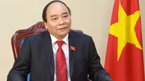 Thủ tướng Nguyễn Xuân Phúc trả lời phỏng vấn báo chí Nhật Bản