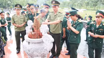 Tháng Tám ở Sơn Dương