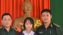 Nữ sinh rơi xuống sông trong đêm tối được Trung úy BĐBP cứu sống