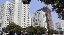 Nghịch lý xây dựng chung cư trong nội thành Hà Nội