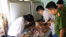 Gần 2 tạ nầm heo bốc mùi chờ vào nhà hàng, quán nhậu